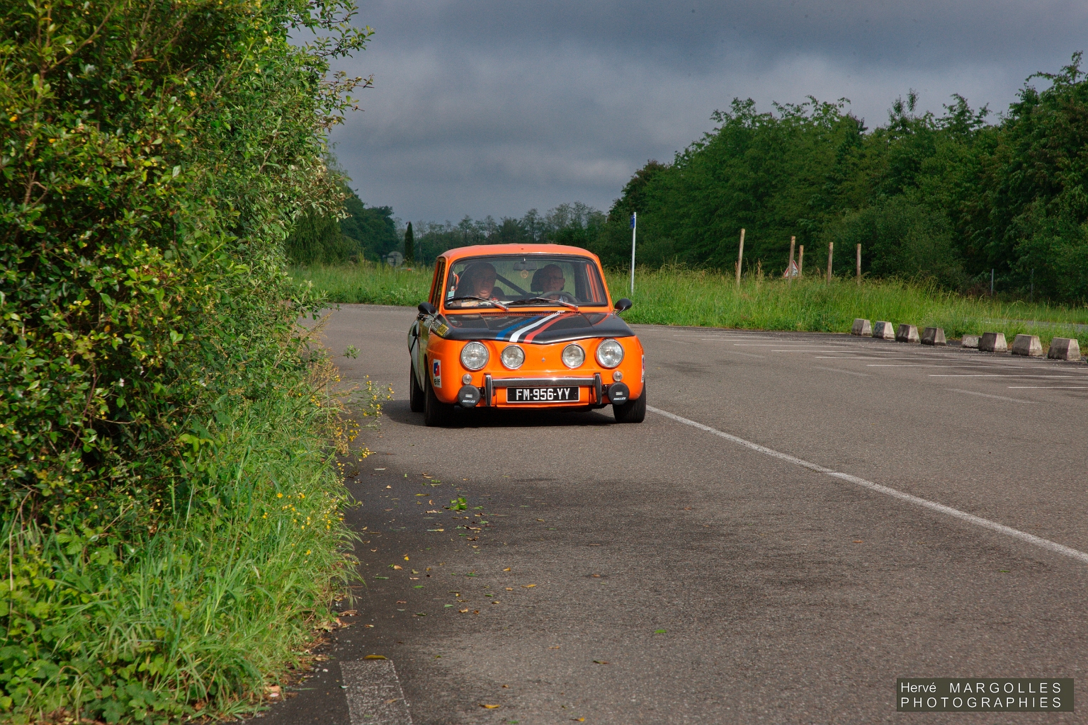 Renault 8 Gordini_01.jpg